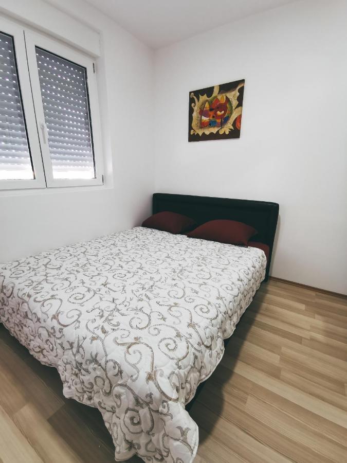 Cozy Corner Apartments - Free Parking & Wi-Fi Ćuprija Exteriér fotografie