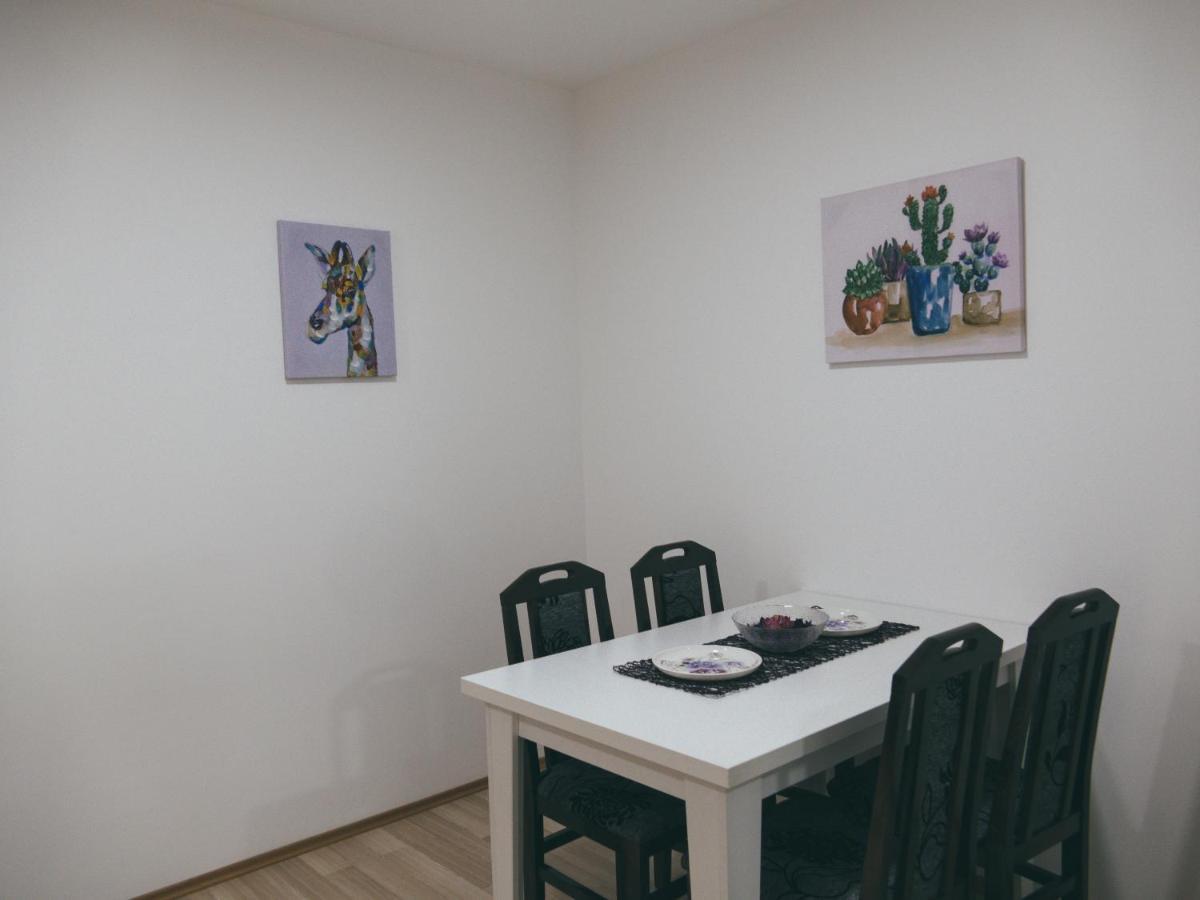 Cozy Corner Apartments - Free Parking & Wi-Fi Ćuprija Exteriér fotografie