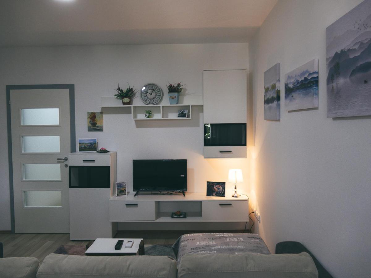 Cozy Corner Apartments - Free Parking & Wi-Fi Ćuprija Exteriér fotografie